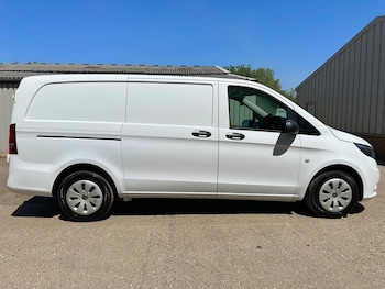Used Mercedes-Benz Vito 2022 for sale - 79292242: Photo