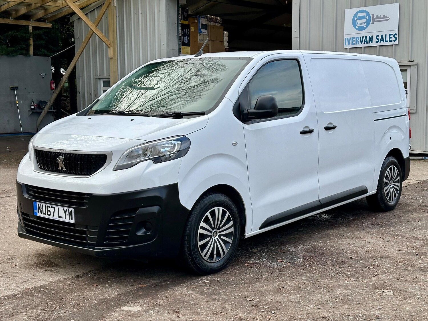 Used Peugeot Expert 2017 for sale - 76859325: Photo 11