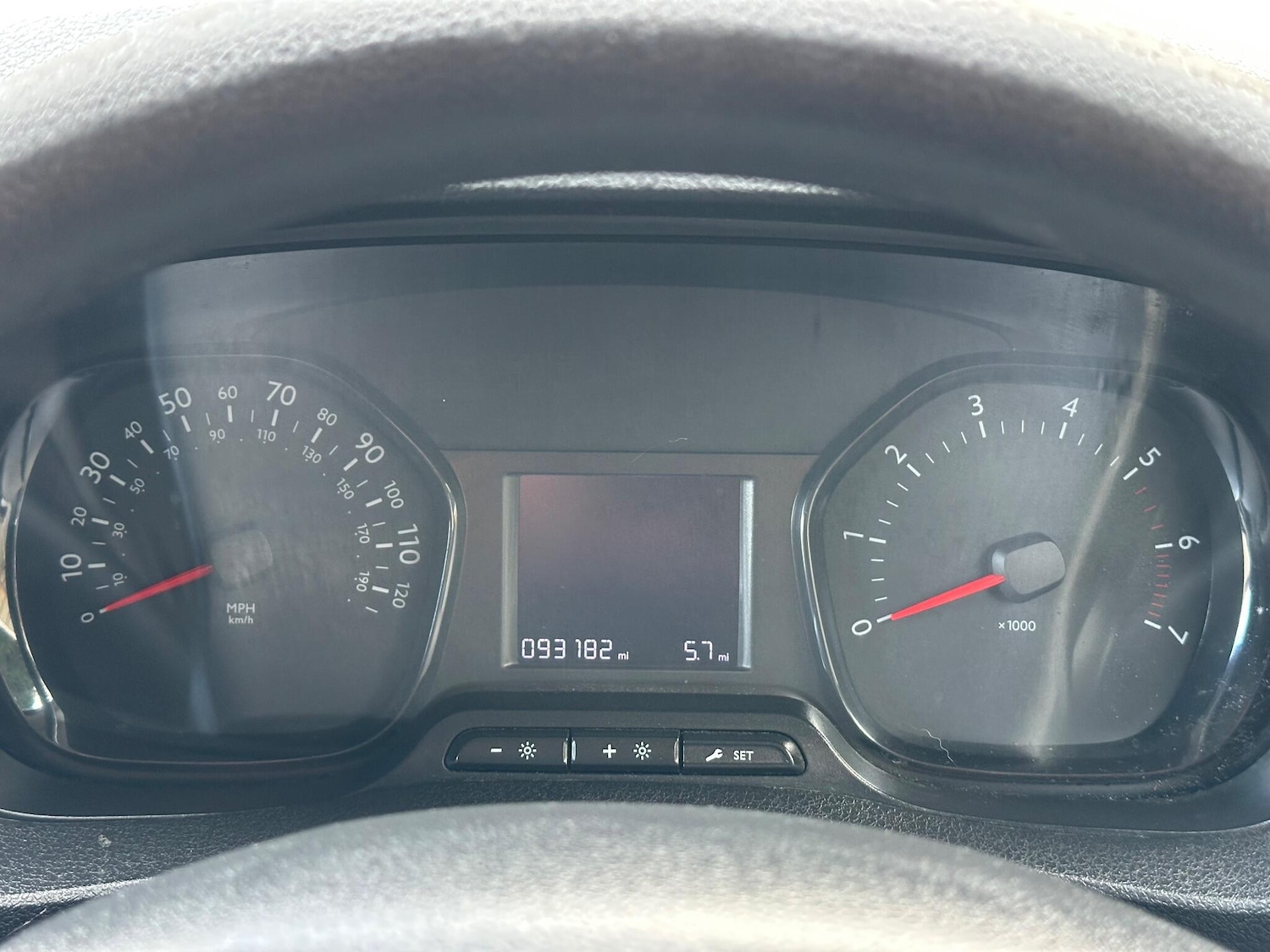 Used Peugeot Expert 2017 for sale - 76859325: Photo 22