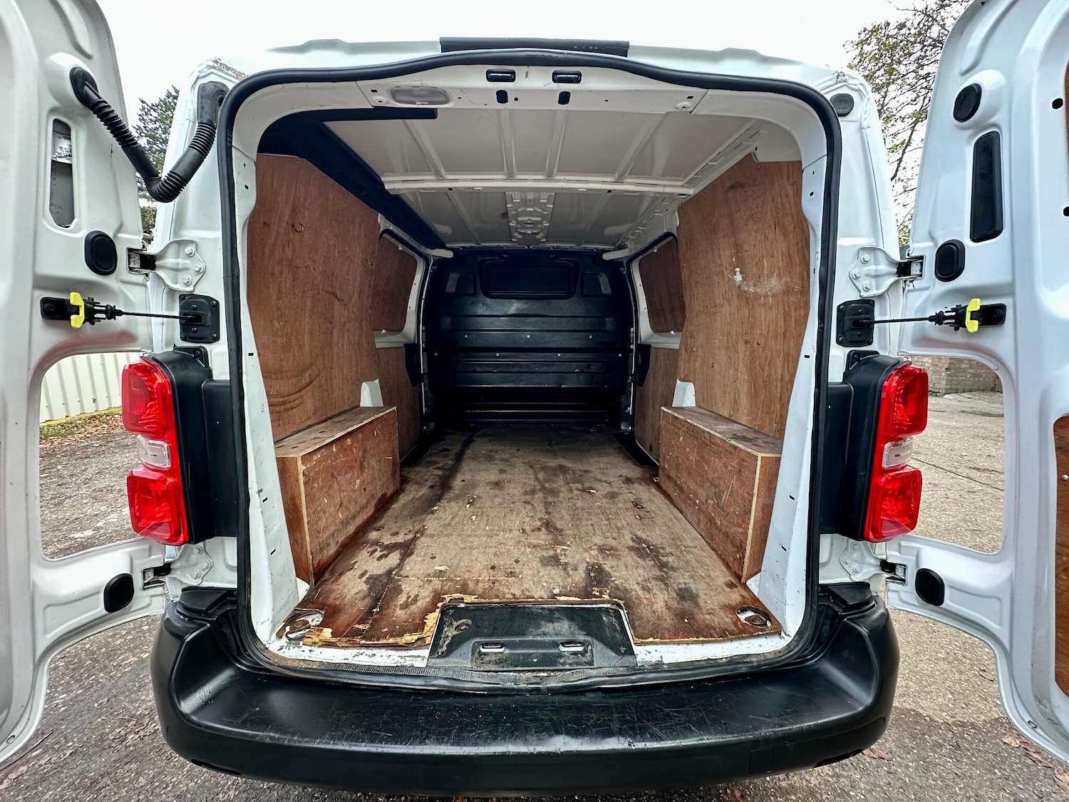 Used Peugeot Expert 2017 for sale - 76859325: Photo 25