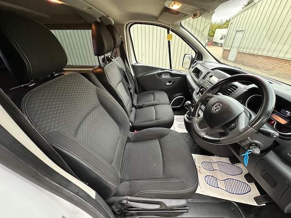 Used Vauxhall Vivaro 2018 for sale - 76151672: Photo 13