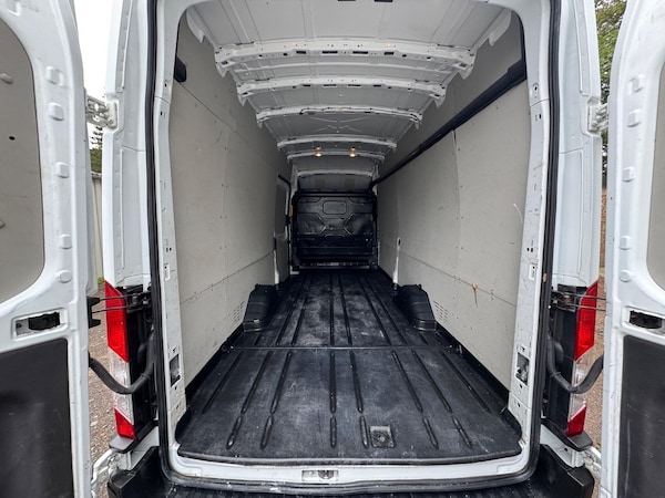 Used Ford Transit 2022 for sale - 76153120: Photo 29
