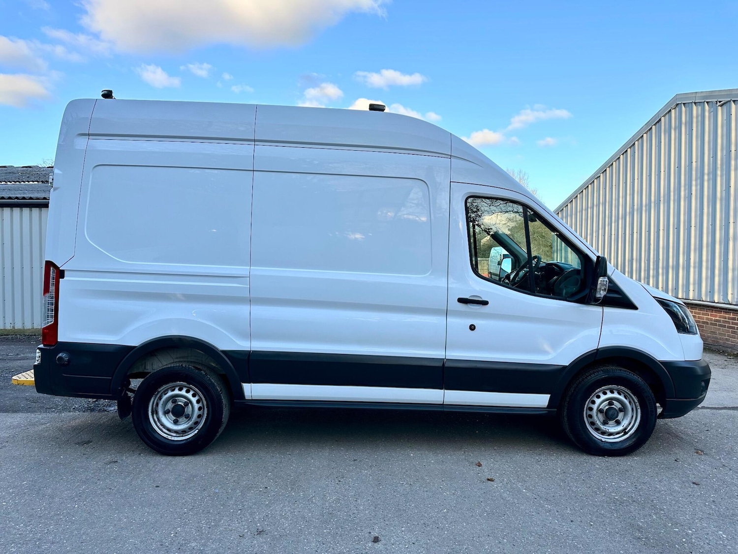 Used Ford Transit 2018 for sale - 77049781: Photo 3
