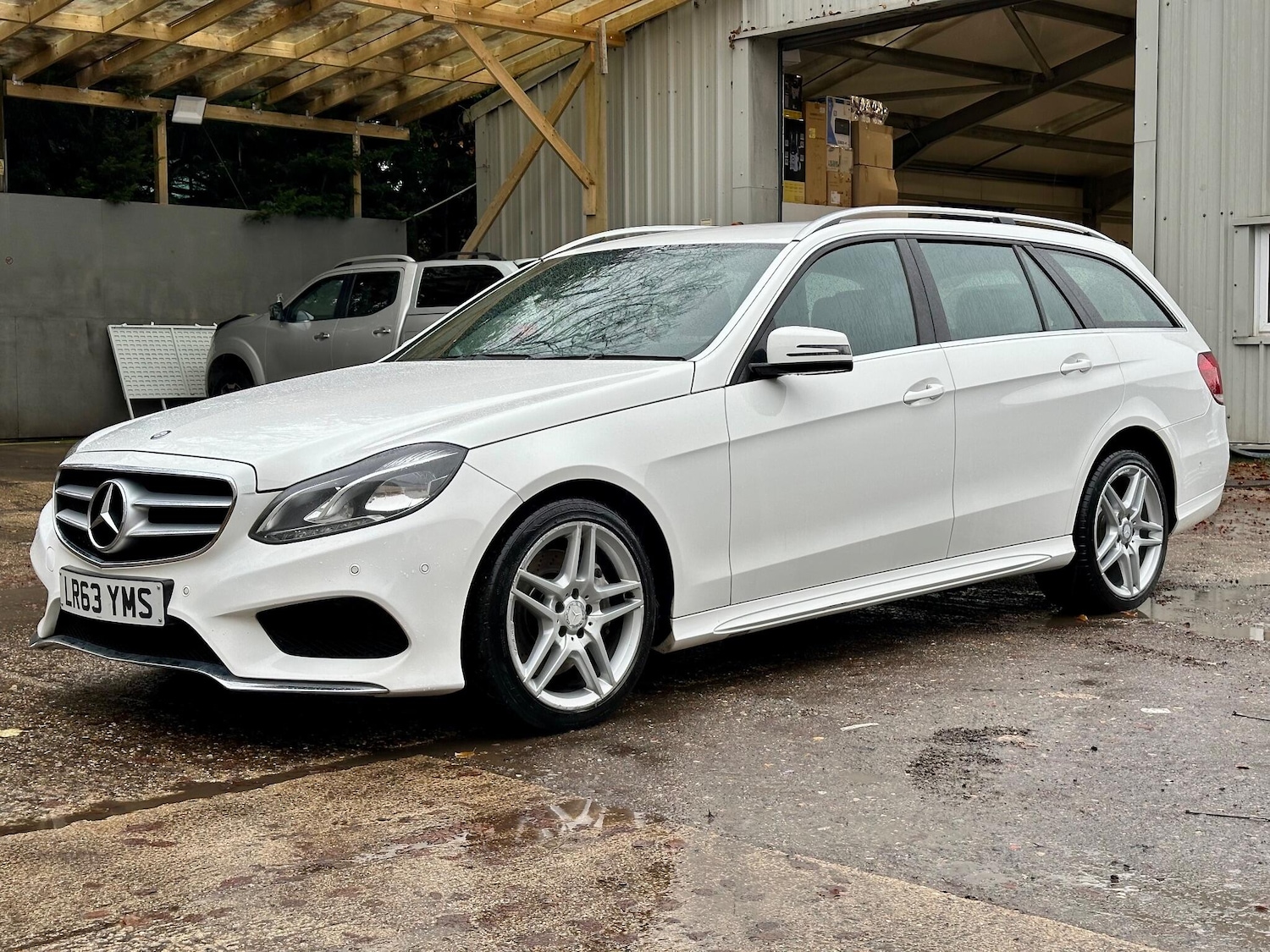 Used Mercedes-Benz E Class 2013 for sale - 76859312: Photo 11