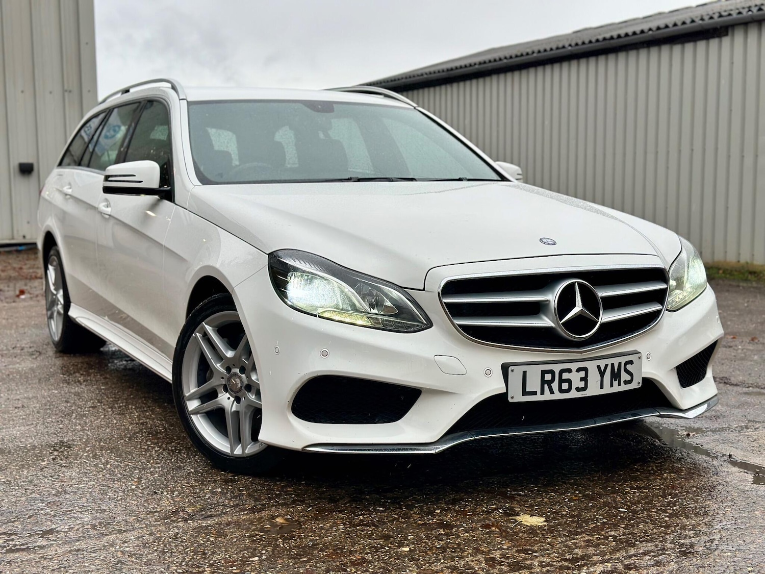 Used Mercedes-Benz E Class 2013 for sale - 76859312: Photo 13