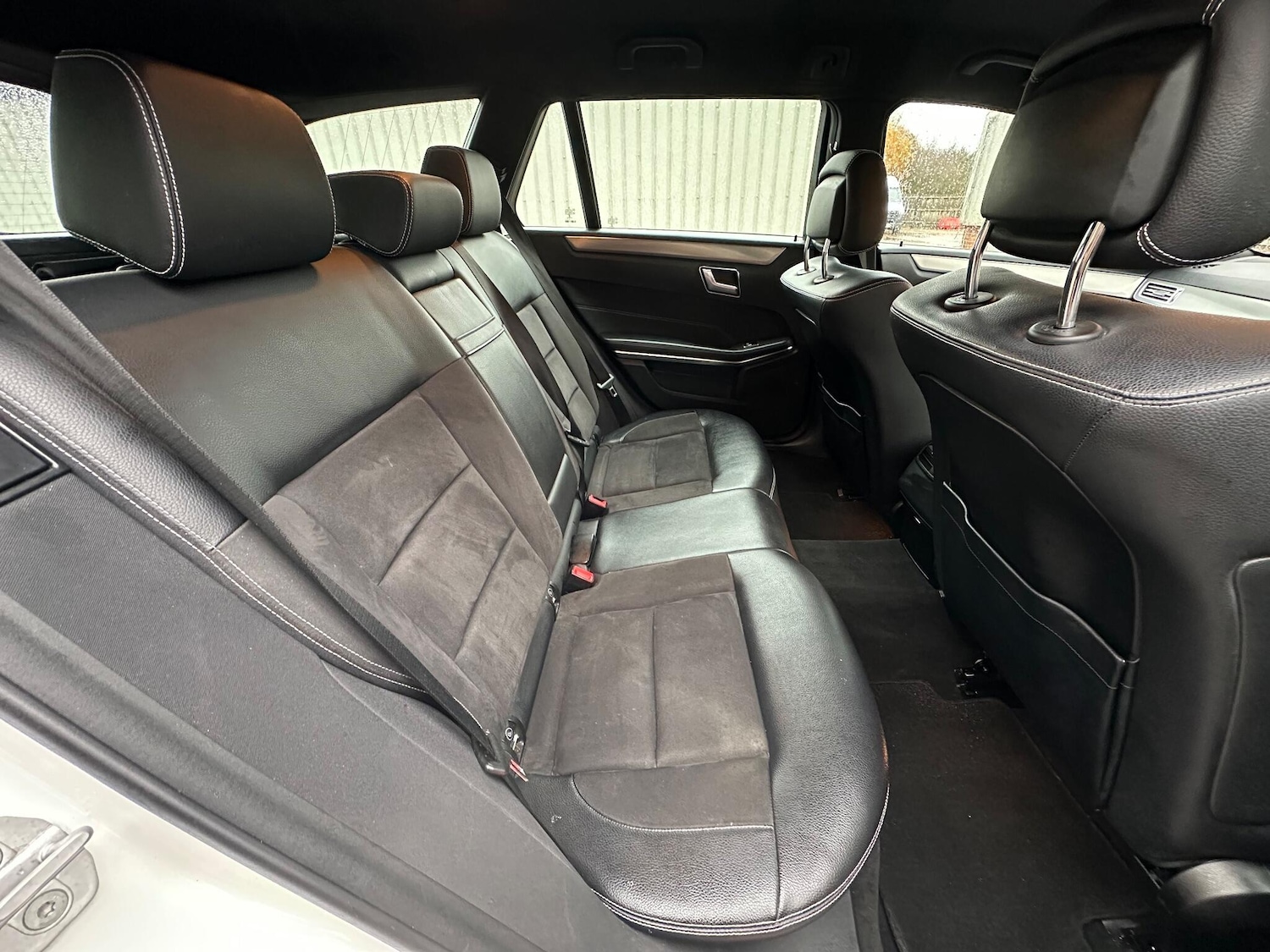 Used Mercedes-Benz E Class 2013 for sale - 76859312: Photo 22