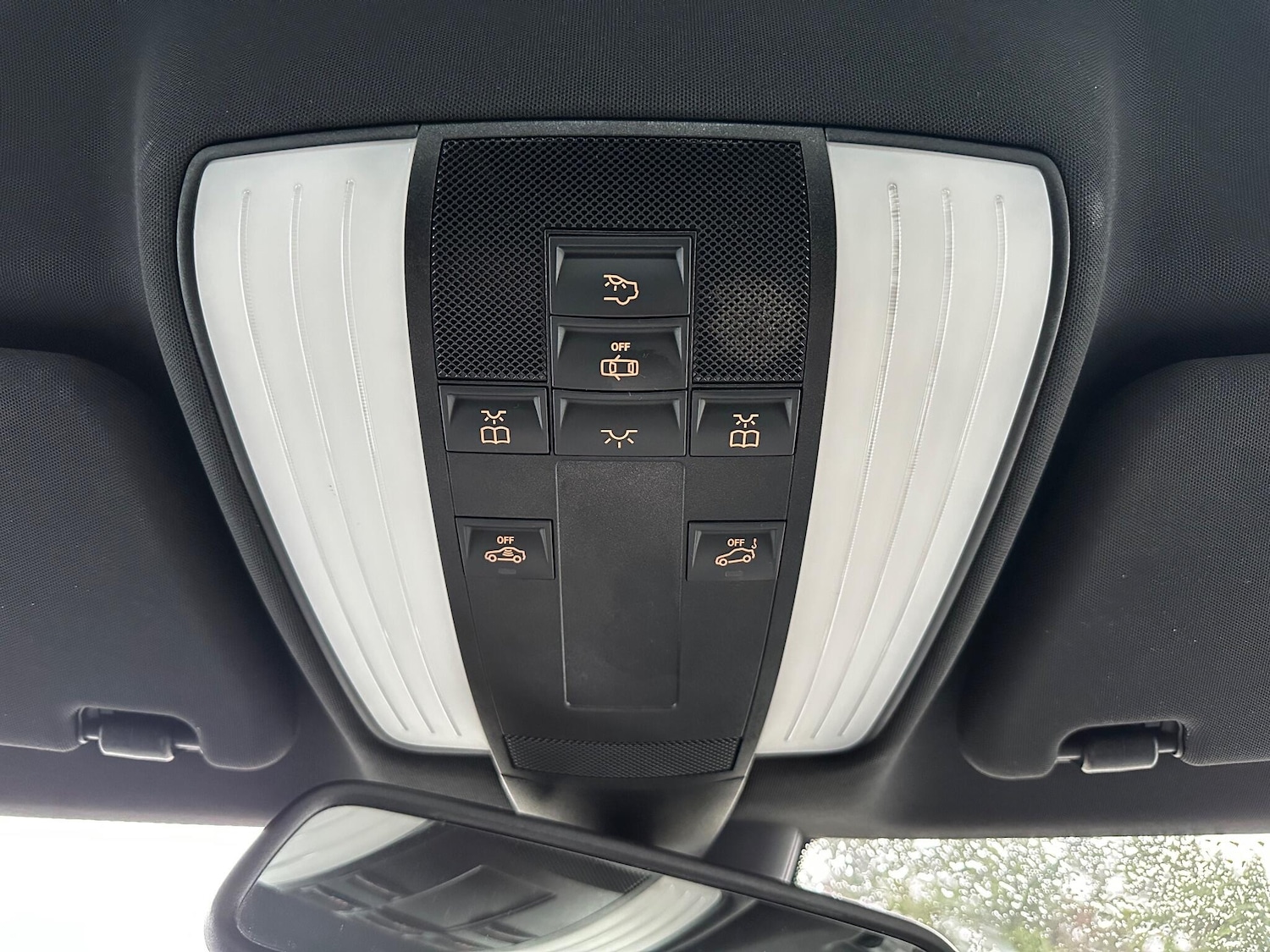 Used Mercedes-Benz E Class 2013 for sale - 76859312: Photo 27