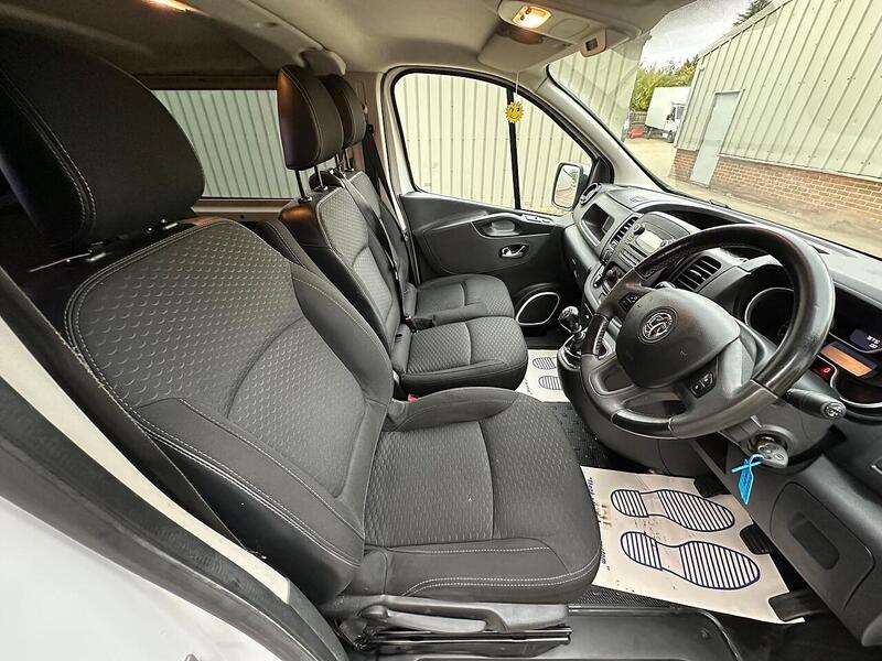 Used Vauxhall Vivaro 2018 for sale - 76576558: Photo 13