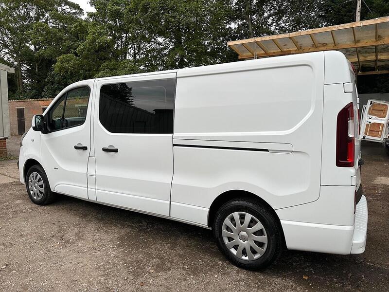Used Vauxhall Vivaro 2018 for sale - 76576558: Photo 8