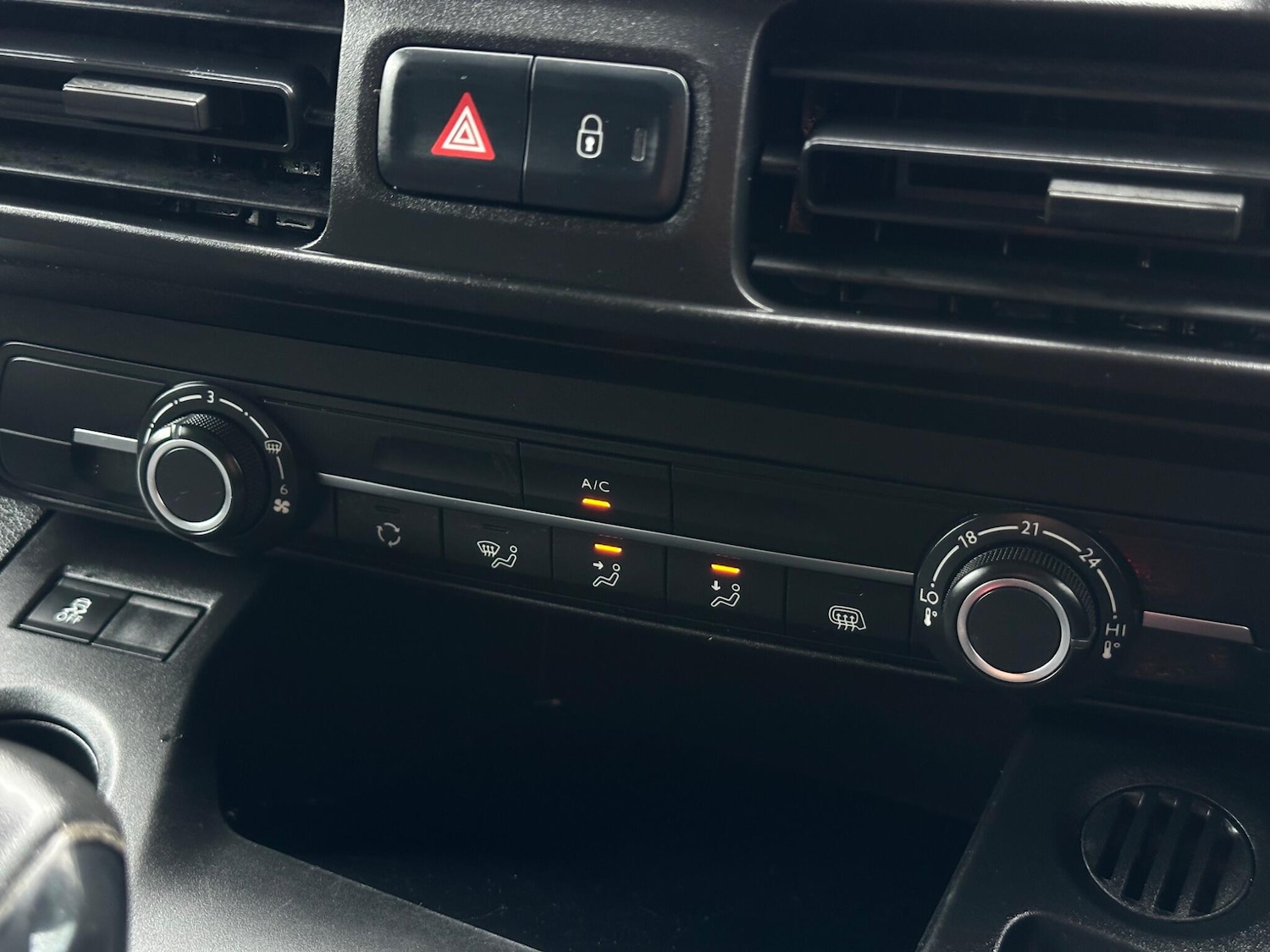 Used Peugeot Partner 2019 for sale - 78047828: Photo 23