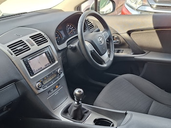 Used Toyota Avensis 2010 for sale - 79176788: Photo