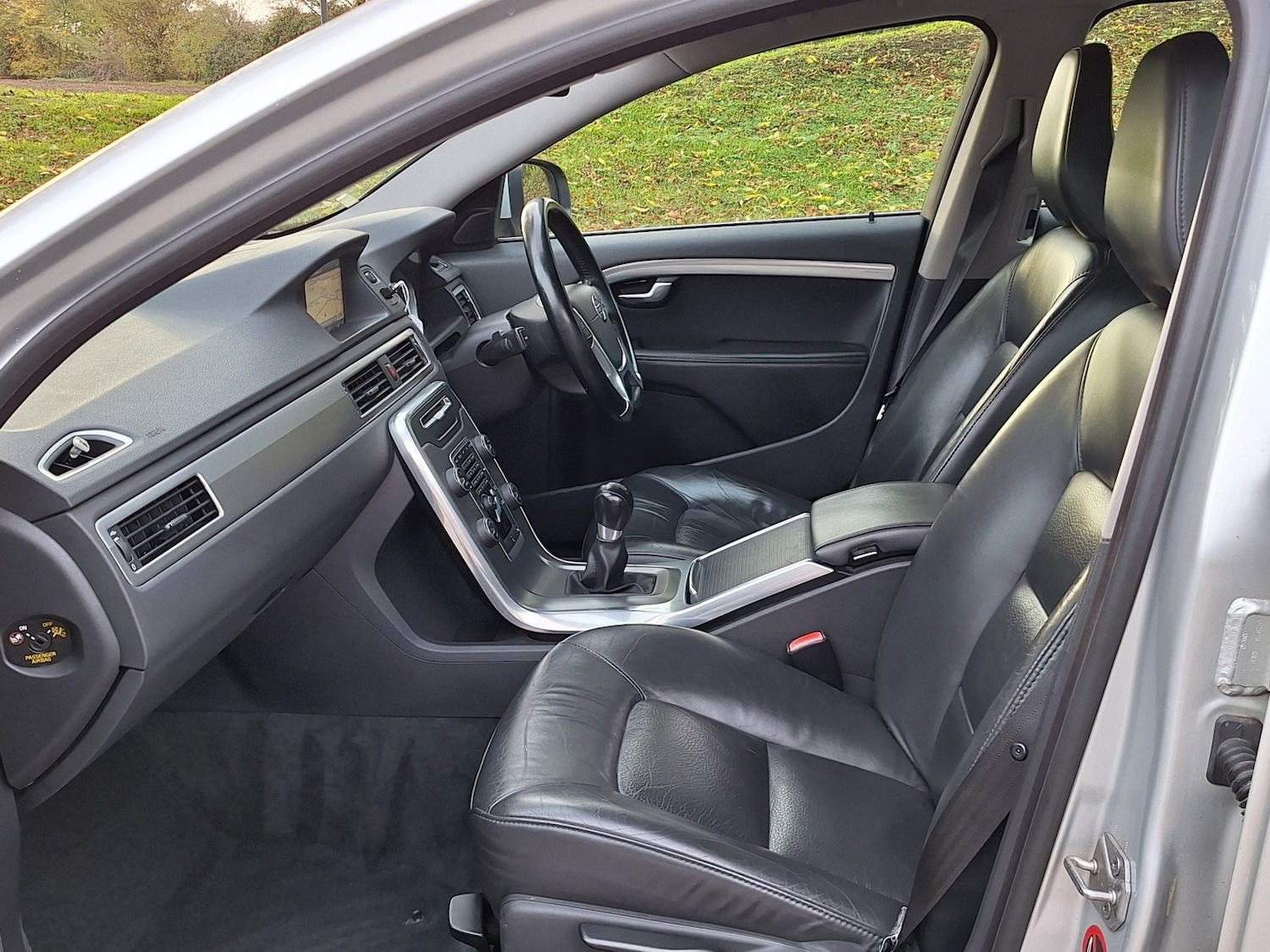 Used Volvo V70 2013 for sale - 76421859: Photo 10