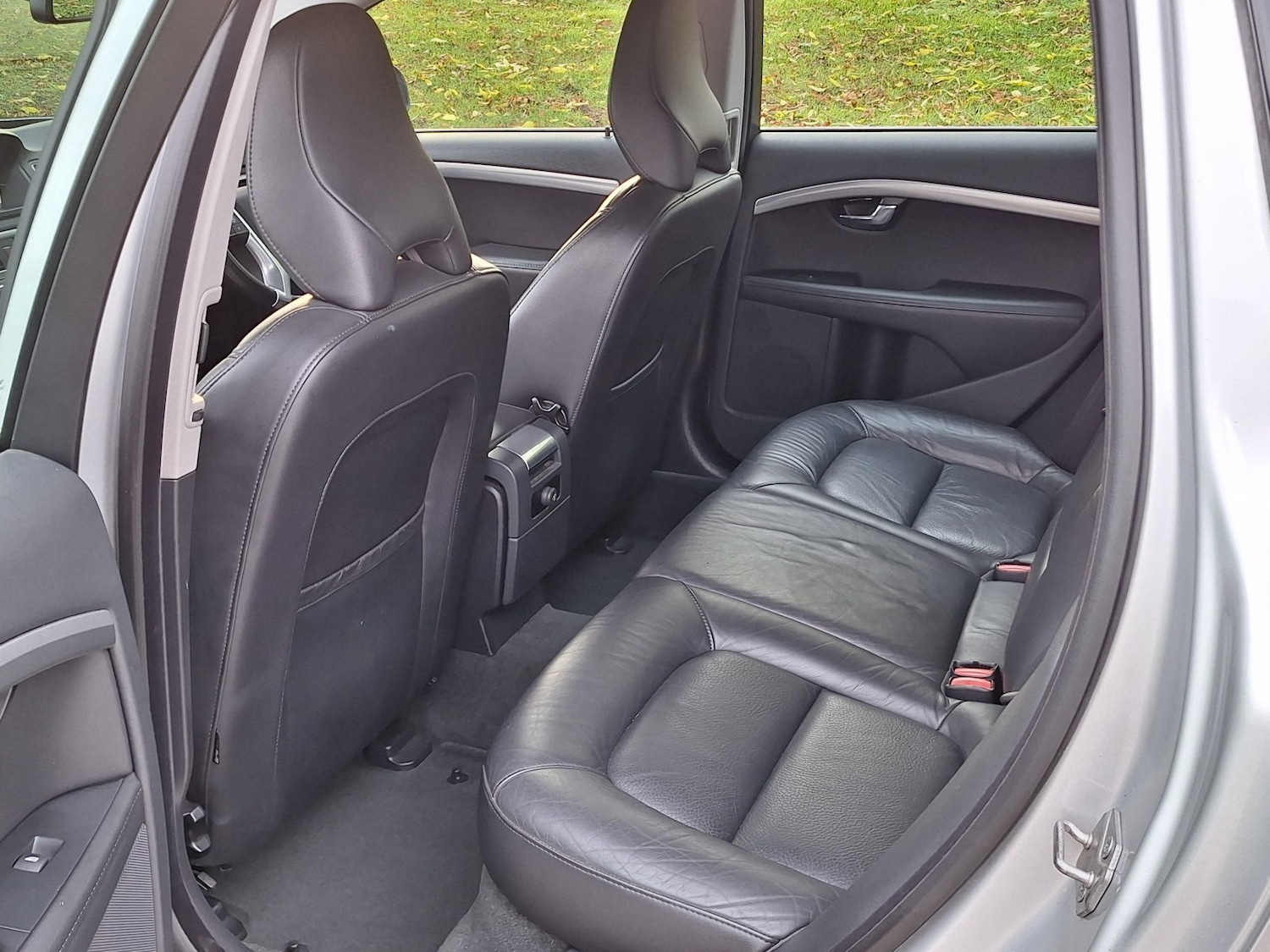 Used Volvo V70 2013 for sale - 76421859: Photo 11