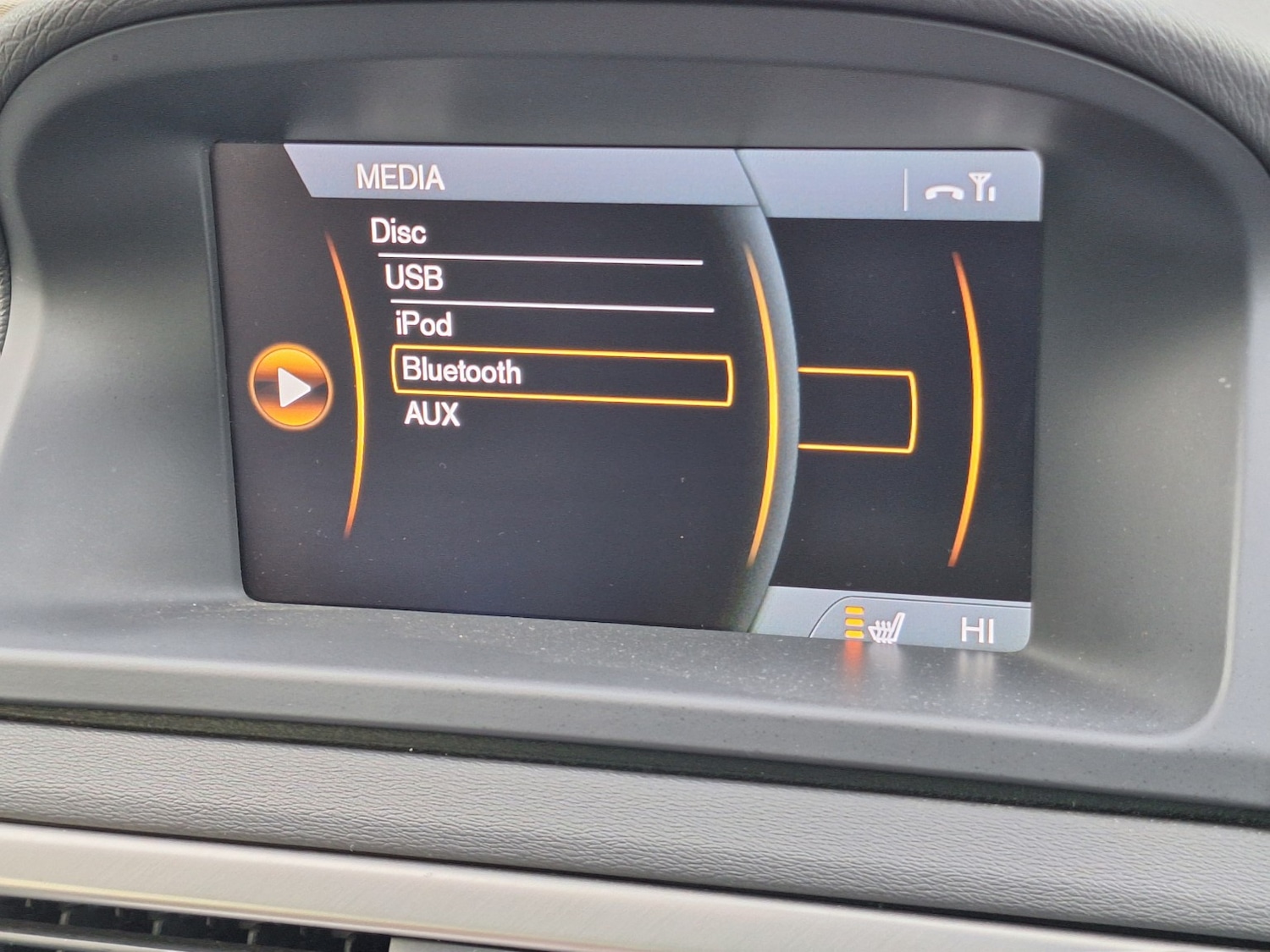 Used Volvo V70 2013 for sale - 76421859: Photo 21