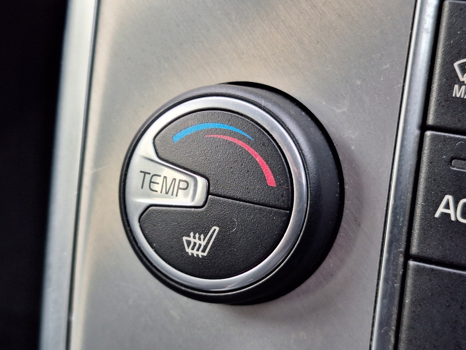 Used Volvo V70 2013 for sale - 76421859: Photo 29