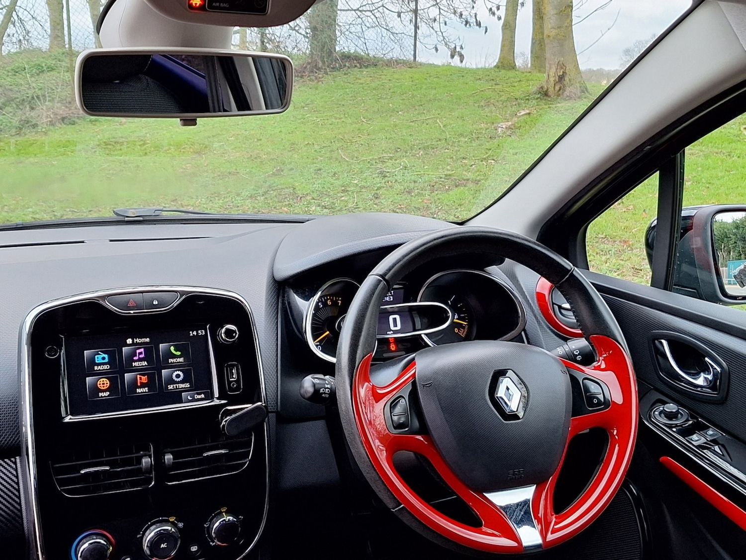 Used Renault Clio 2013 for sale - 77264471: Photo 12