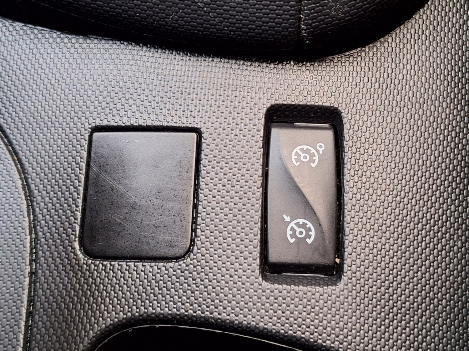 Used Renault Clio 2013 for sale - 77264471: Photo 22