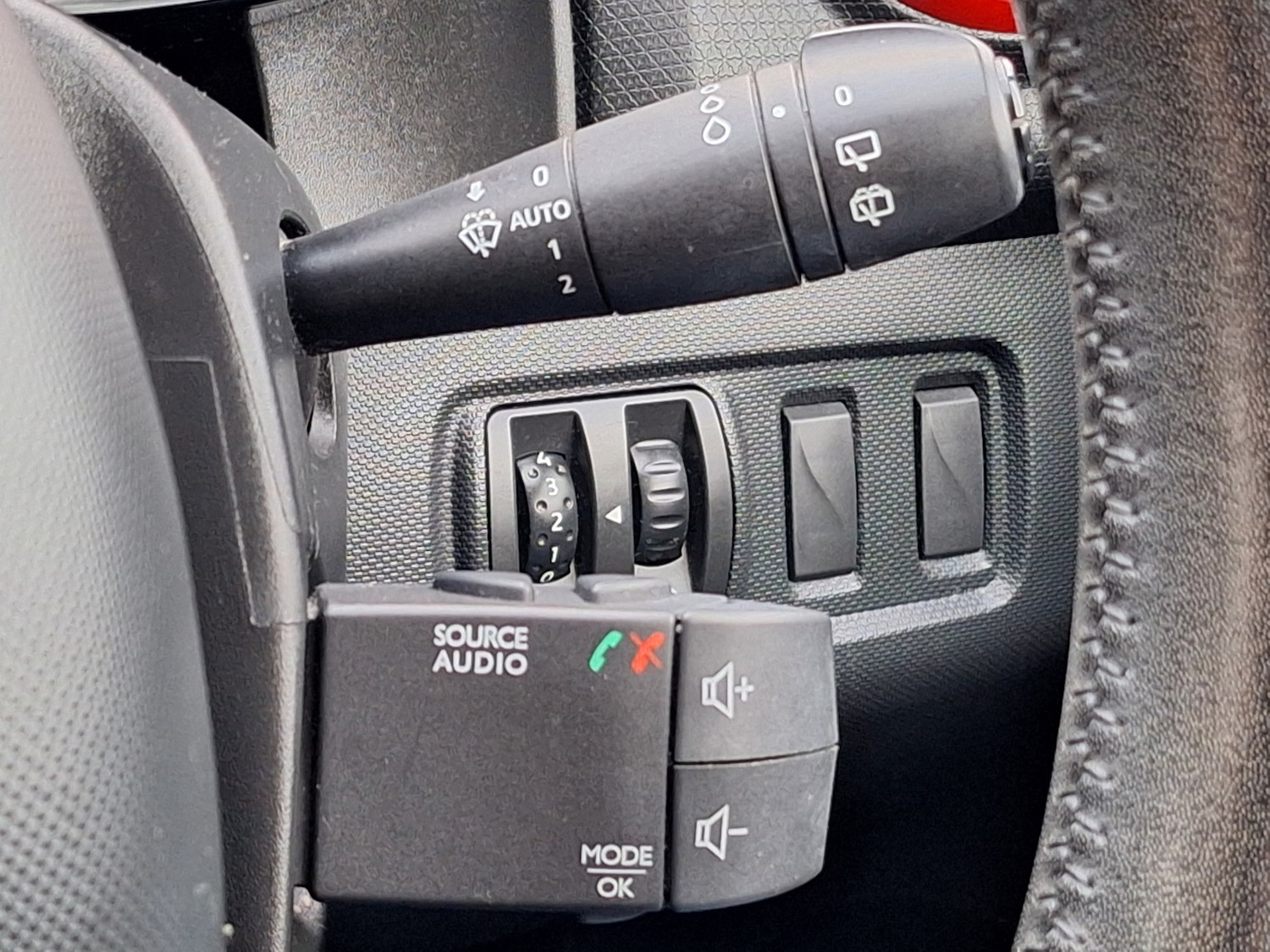 Used Renault Clio 2013 for sale - 77264471: Photo 27