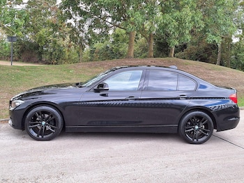 Used BMW 3 Series 2015 for sale - 76041105: Photo
