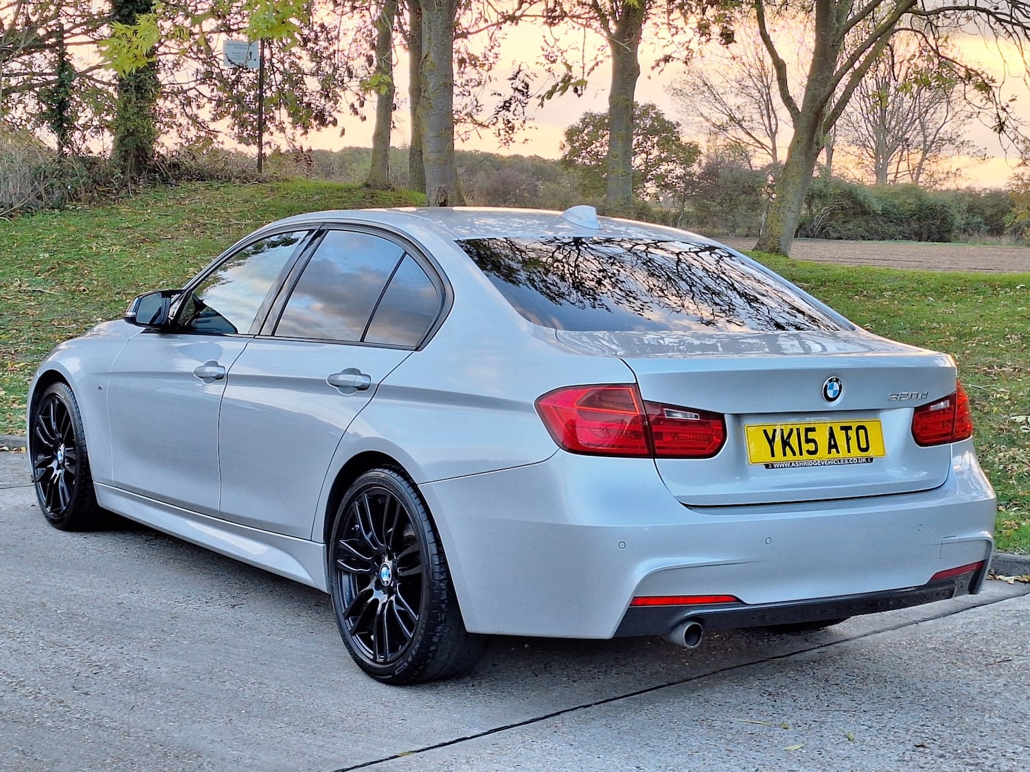 Used BMW 3 Series 2015 for sale - 76461553: Photo 2