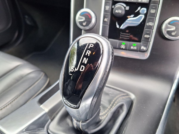 Used Volvo V60 2018 for sale - 76177073: Photo 29