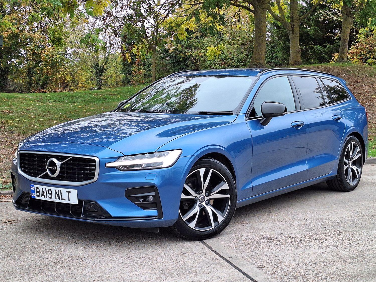 Used Volvo V60 2019 for sale - 76305528: Photo 1
