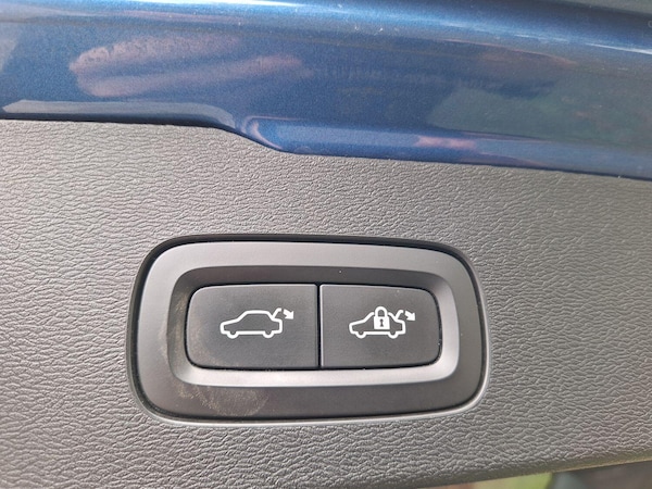 Used Volvo V60 2019 for sale - 76305528: Photo 10