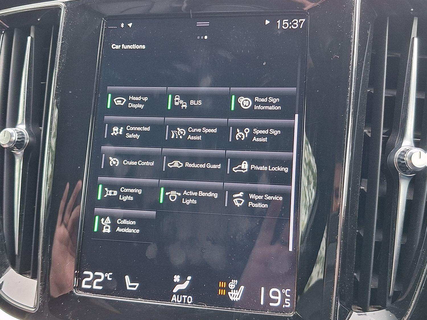 Used Volvo V60 2019 for sale - 76305528: Photo 16