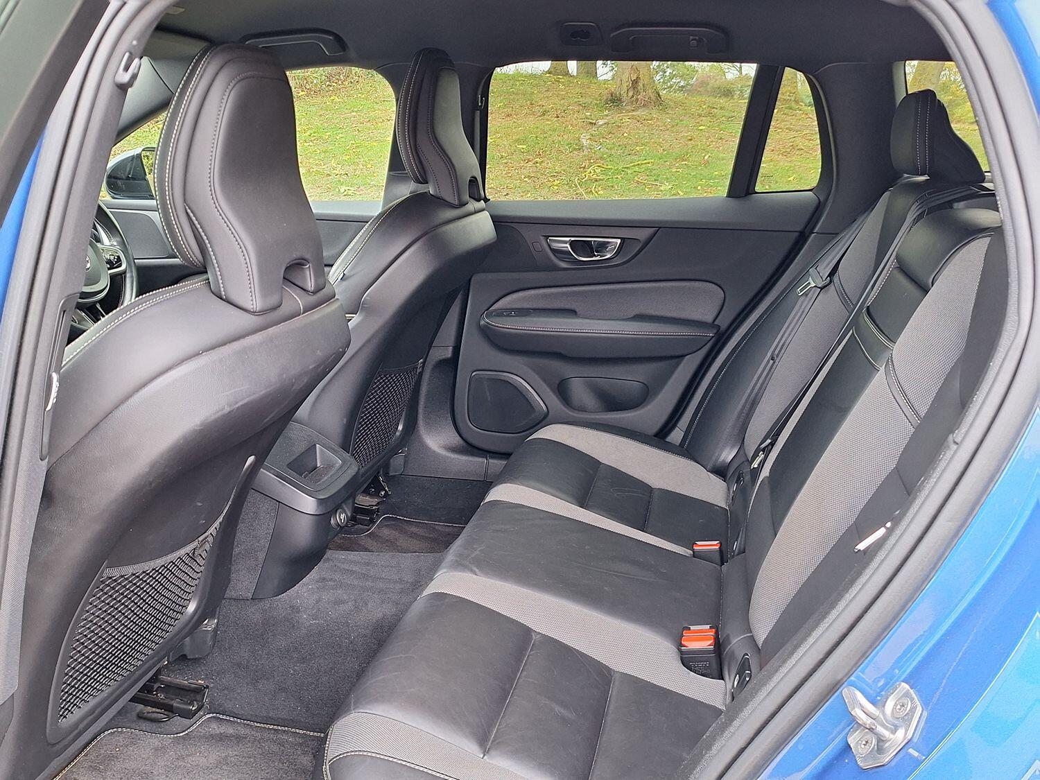 Used Volvo V60 2019 for sale - 76305528: Photo 6