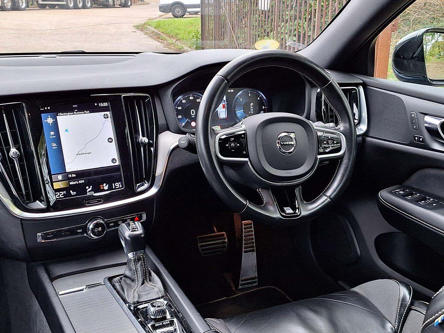 Used Volvo V60 2019 for sale - 76305528: Photo 7