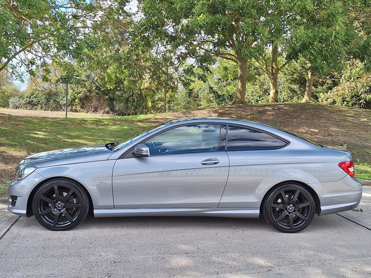 Used Mercedes-Benz C Class 2012 for sale - 76643316: Photo 5