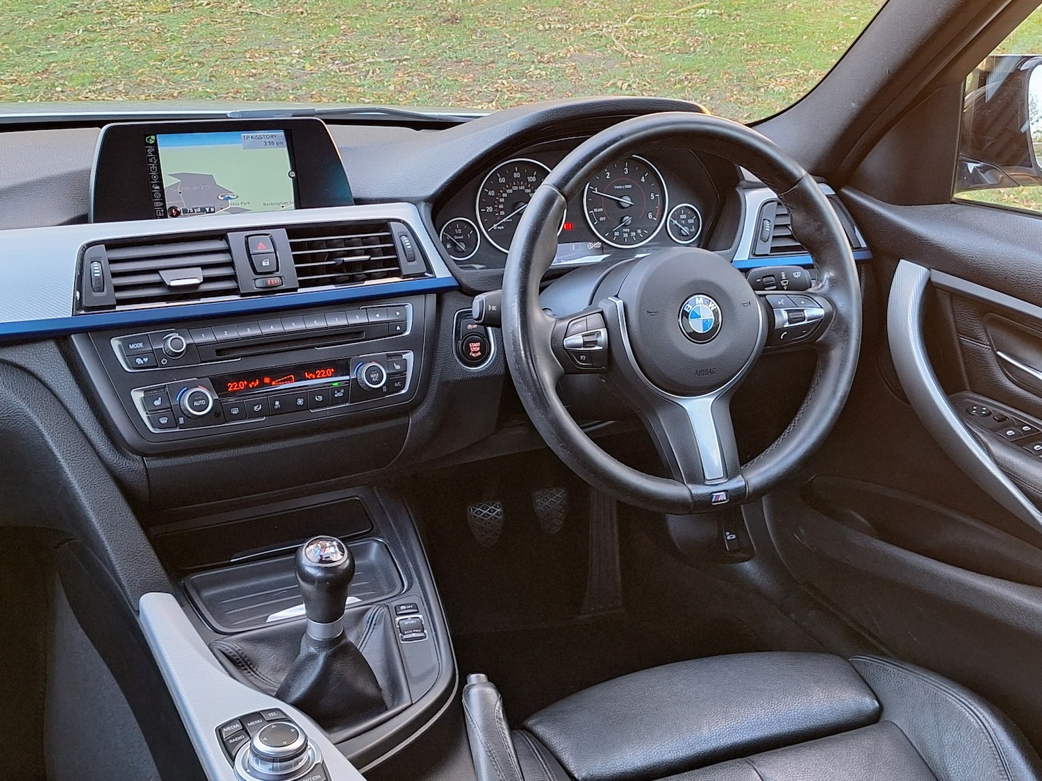 Used BMW 3 Series 2015 for sale - 76402204: Photo 12