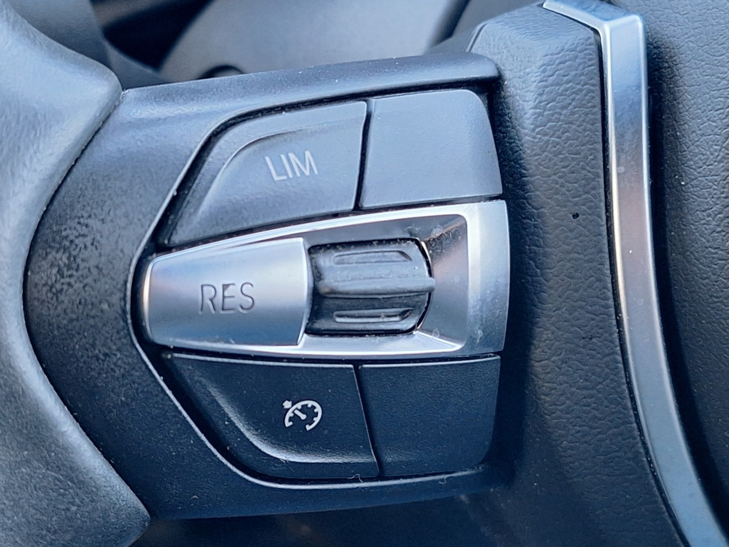 Used BMW 3 Series 2015 for sale - 76402204: Photo 22