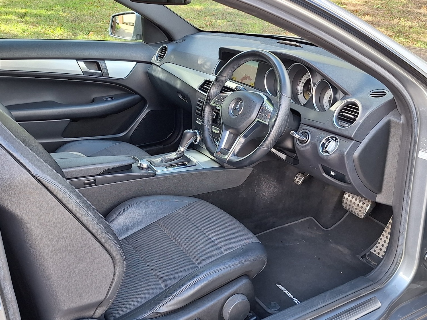 Used Mercedes-Benz C Class 2012 for sale - 76769859: Photo 10