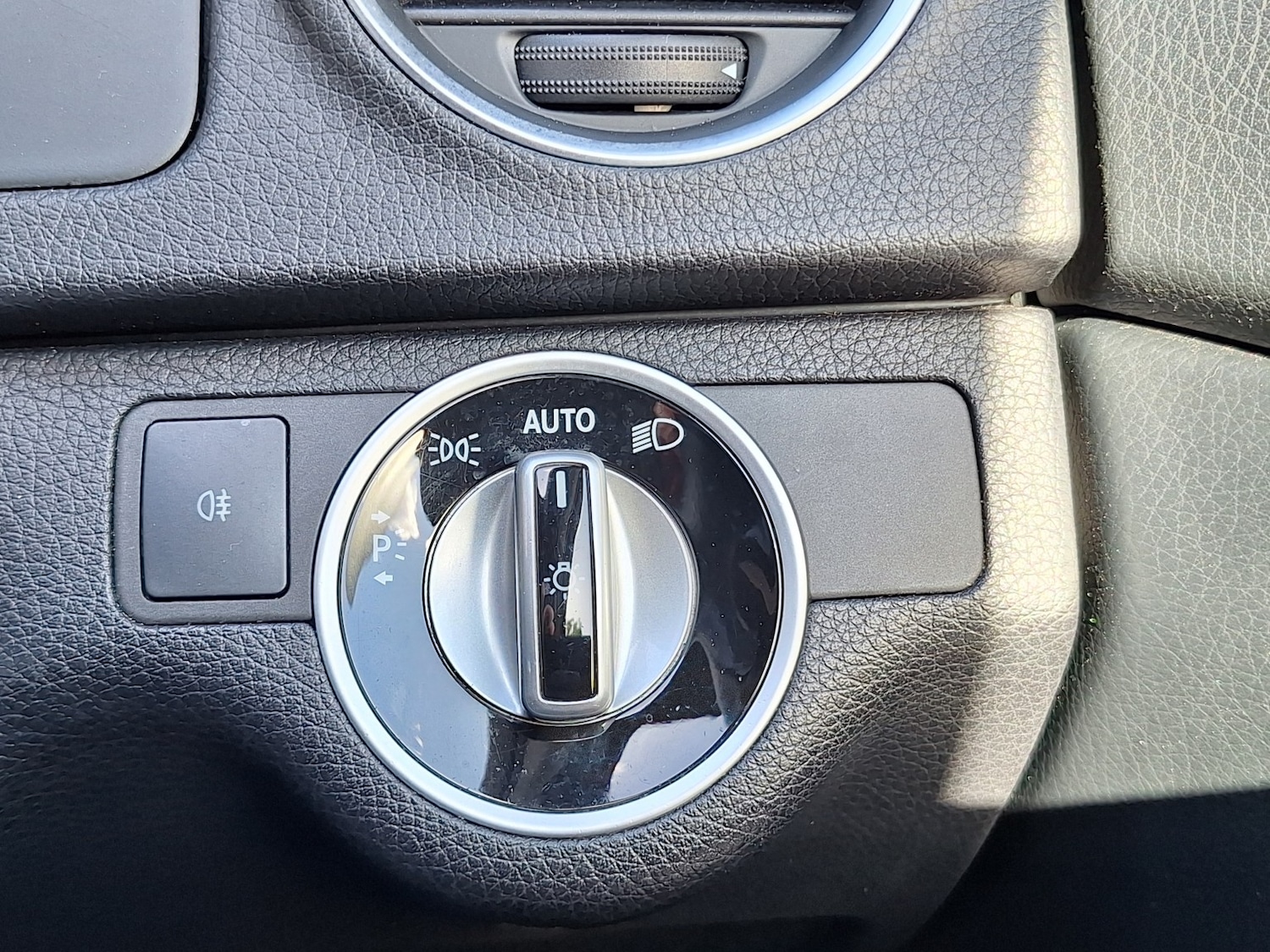 Used Mercedes-Benz C Class 2012 for sale - 76769859: Photo 22