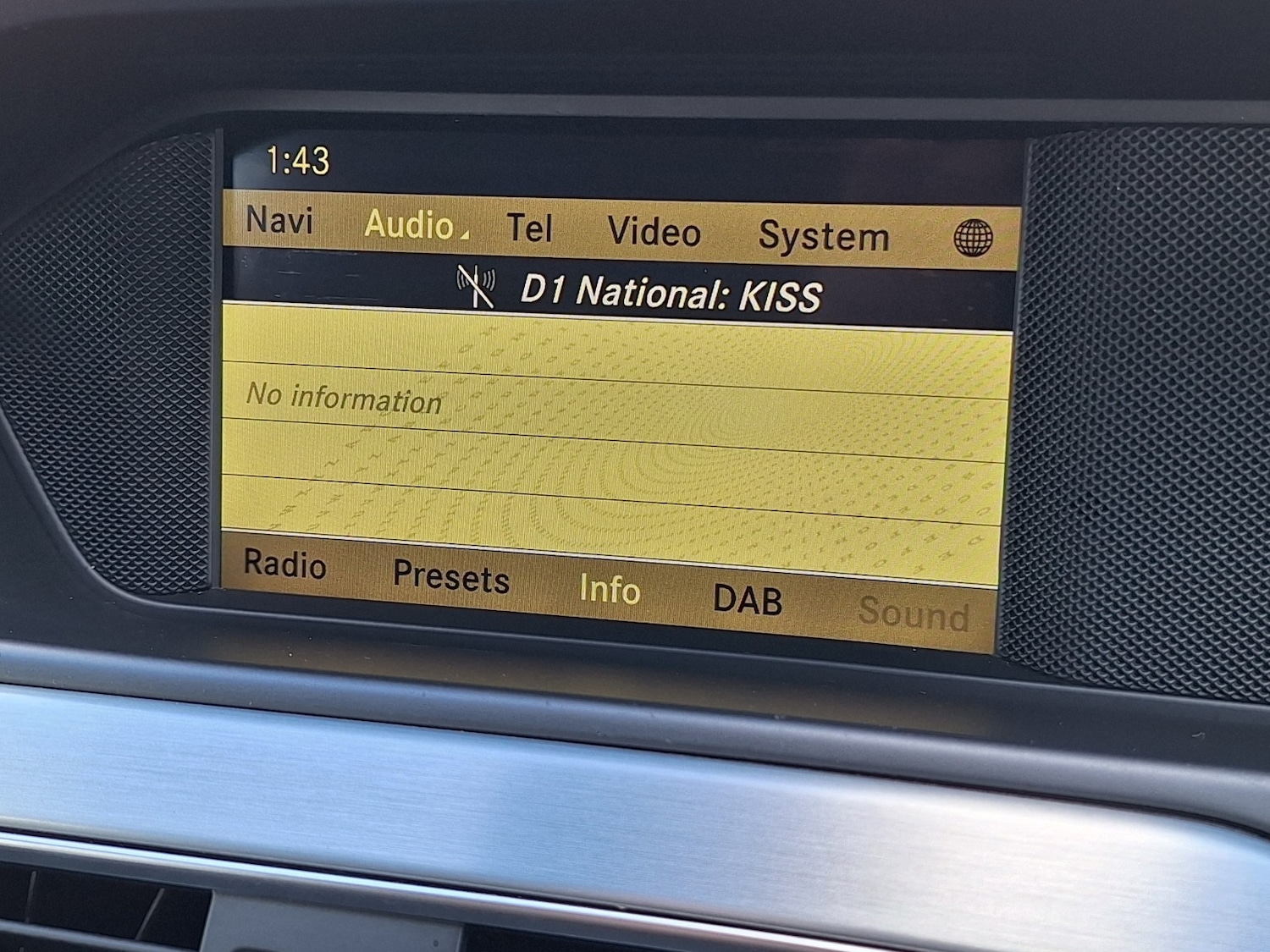 Used Mercedes-Benz C Class 2012 for sale - 76769859: Photo 24