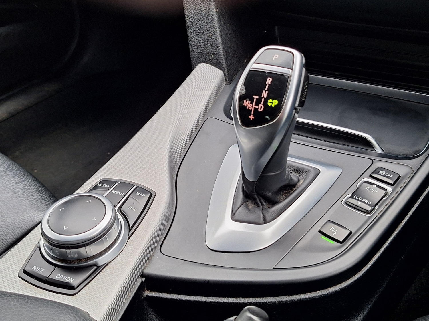 Used BMW 3 Series 2019 for sale - 77616401: Photo 12