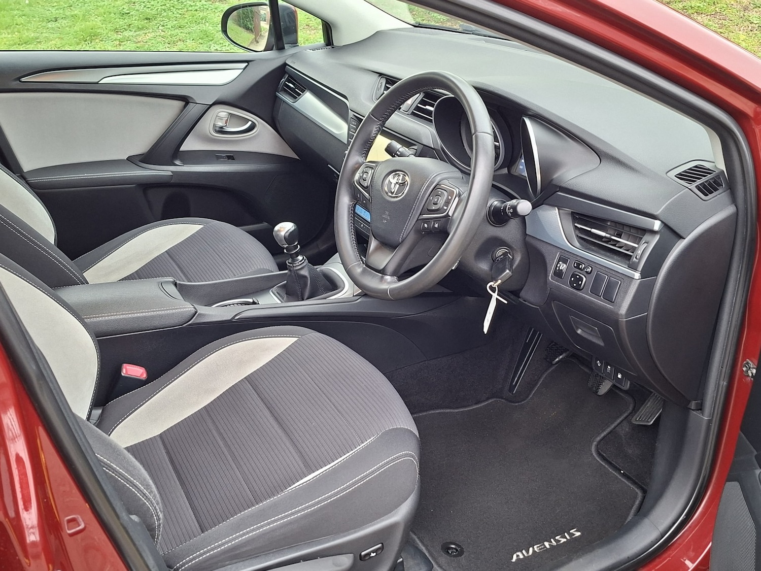 Used Toyota Avensis 2017 for sale - 77694310: Photo 13
