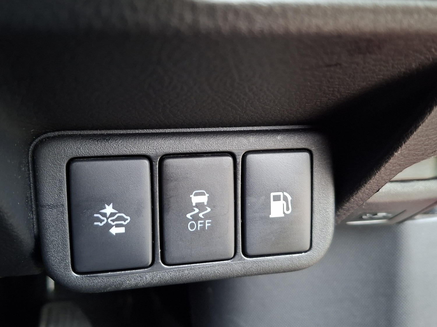 Used Toyota Avensis 2017 for sale - 77694310: Photo 24