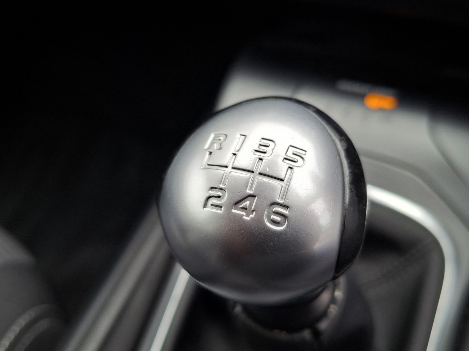 Used Toyota Avensis 2017 for sale - 77694310: Photo 25