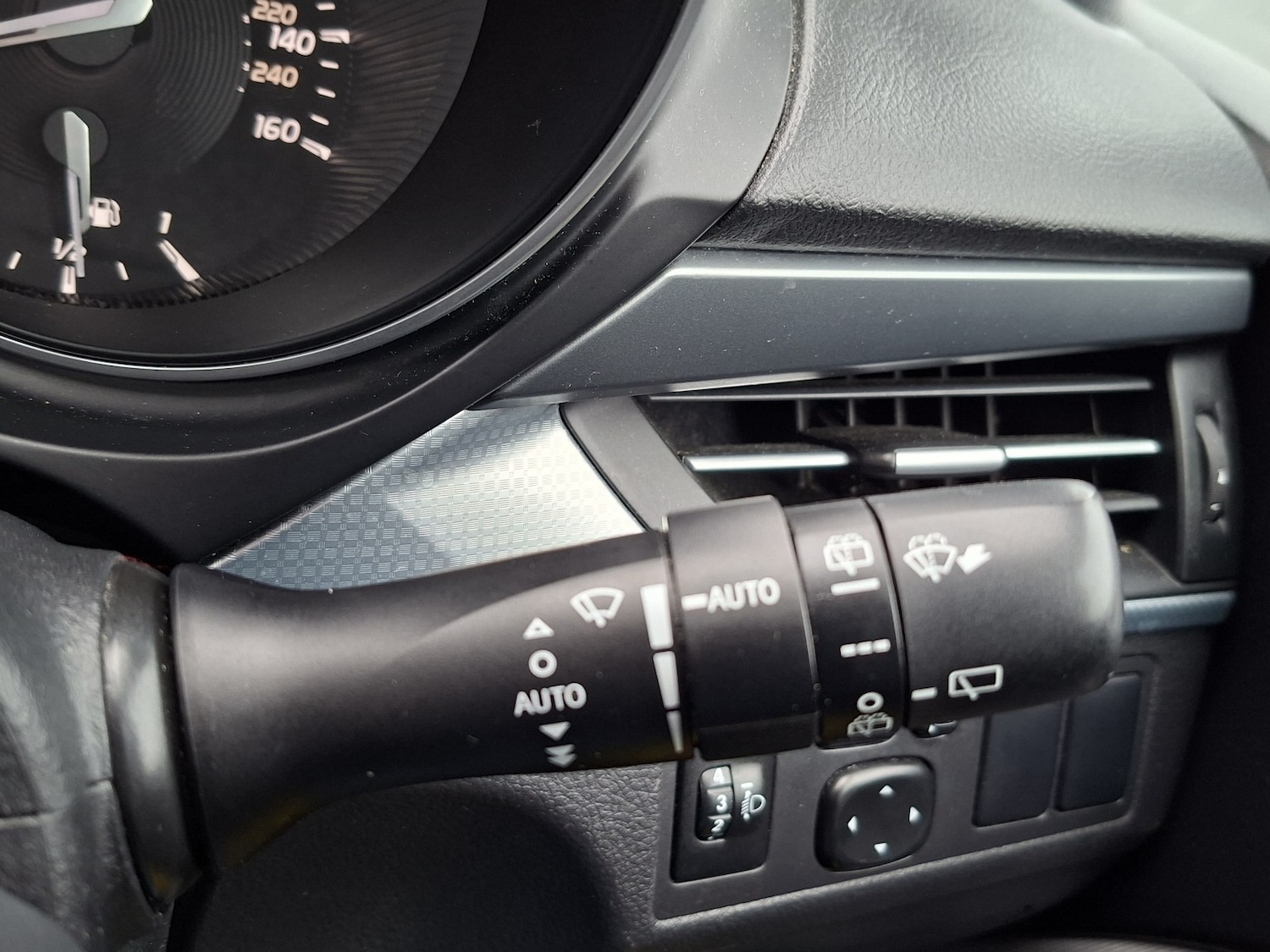 Used Toyota Avensis 2017 for sale - 77694310: Photo 27