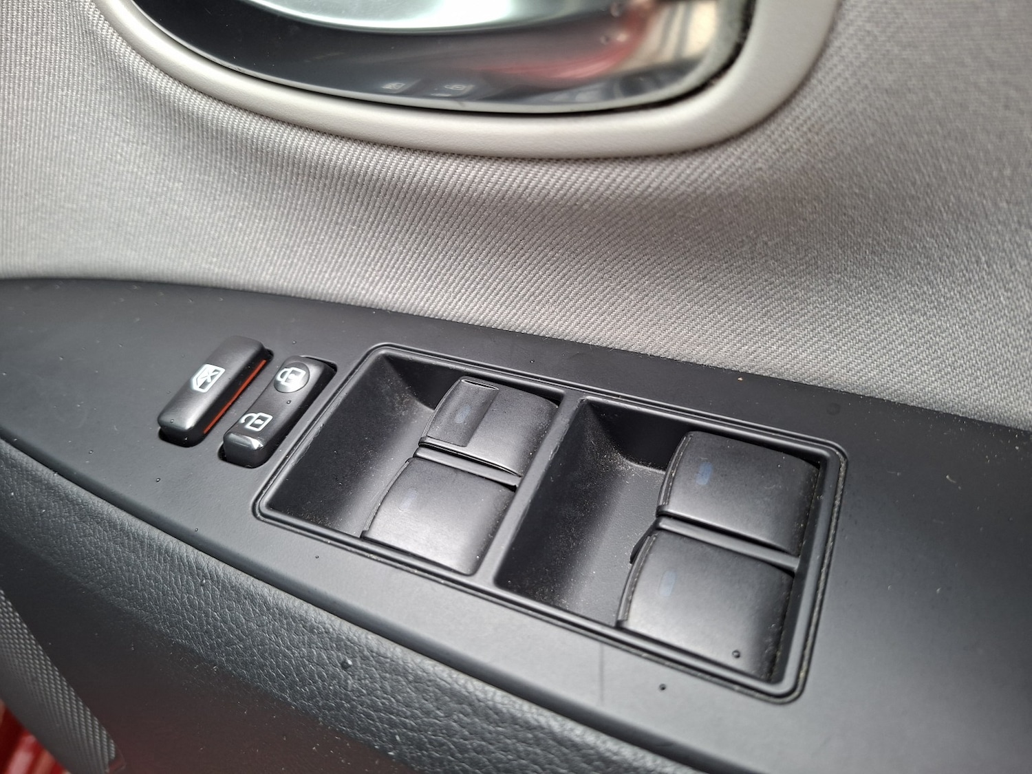 Used Toyota Avensis 2017 for sale - 77694310: Photo 28