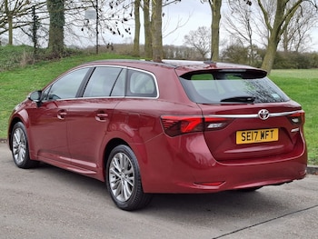 Used Toyota Avensis 2017 for sale - 77694310: Photo