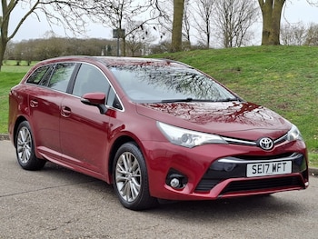 Used Toyota Avensis 2017 for sale - 77694310: Photo