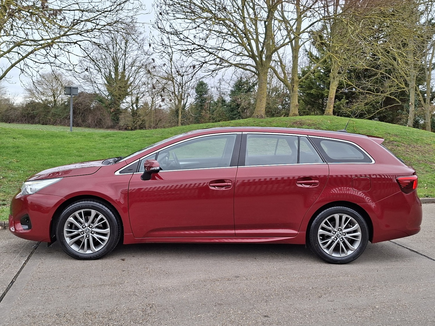 Used Toyota Avensis 2017 for sale - 77694310: Photo 5