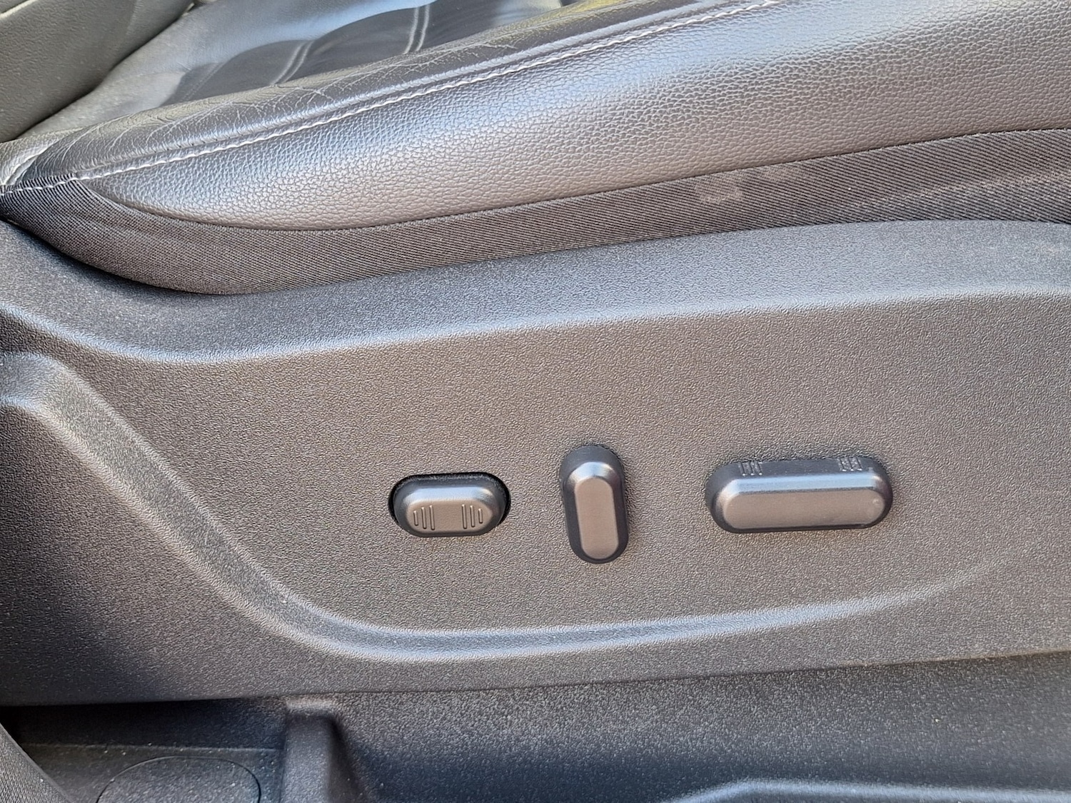 Used Ford Kuga 2017 for sale - 76376939: Photo 33