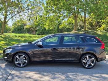Used Volvo V60 2015 for sale - 75130226: Photo