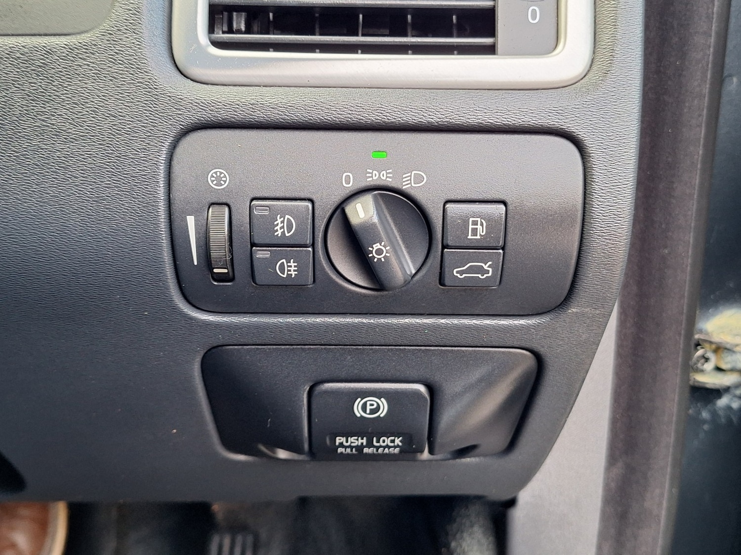 Used Volvo V70 2013 for sale - 76521117: Photo 28