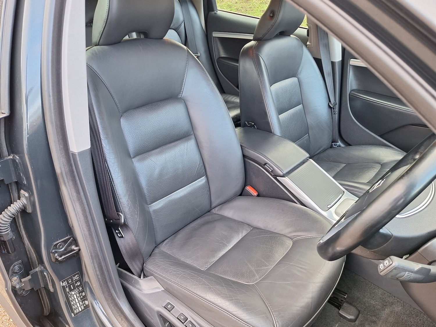 Used Volvo V70 2013 for sale - 76521117: Photo 31