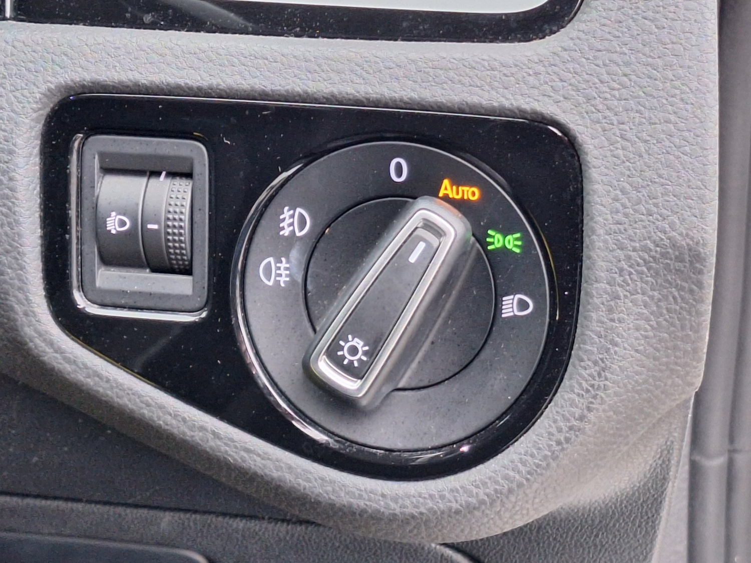 Used Volkswagen Golf 2016 for sale - 77277416: Photo 25